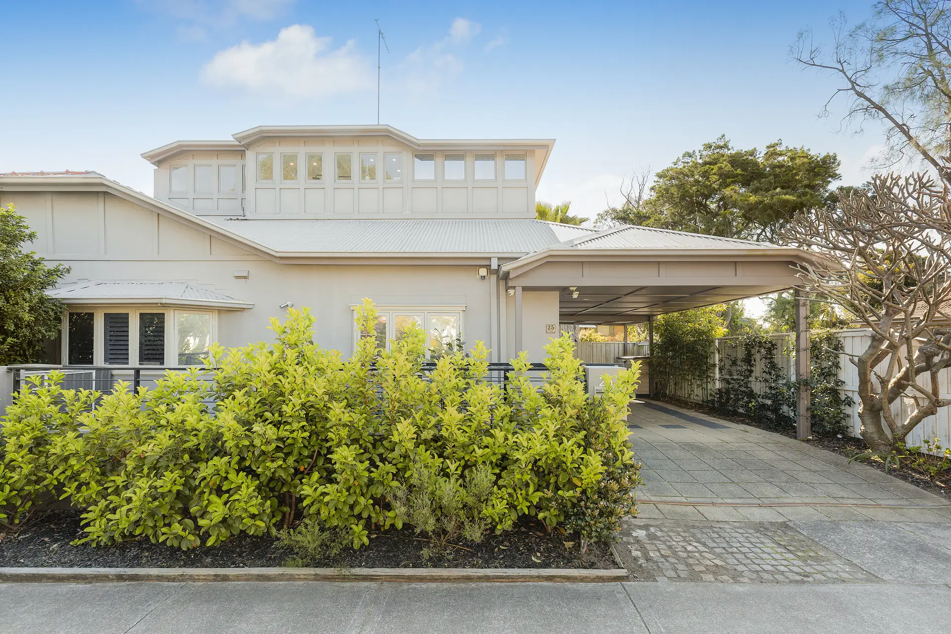 25 Niblick Street, North Bondi Sold by Bradfield Badgerfox - image 1