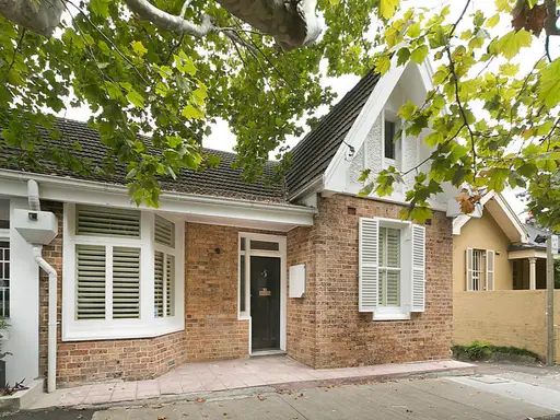 50 Ocean Street, Woollahra Sold by Bradfield Badgerfox