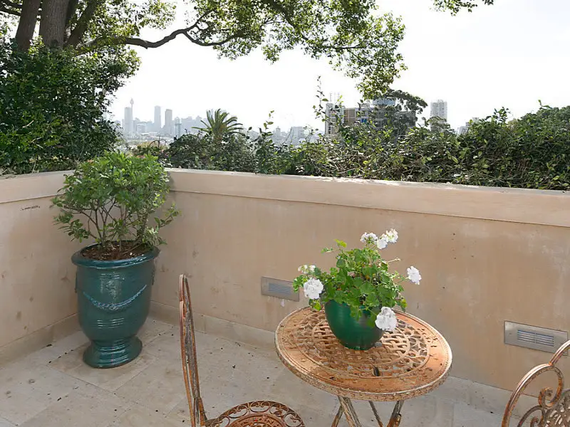 1C Tara Street, Woollahra Sold by Bradfield Badgerfox - image 1